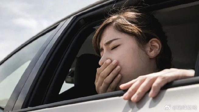 女孩忽然说晕车暗示着什么