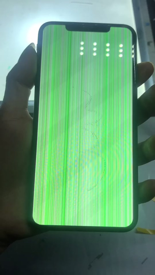 手机进水是什么样子的