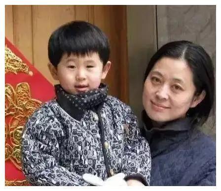 南洋儿女情的陆展元是导演的儿子吗