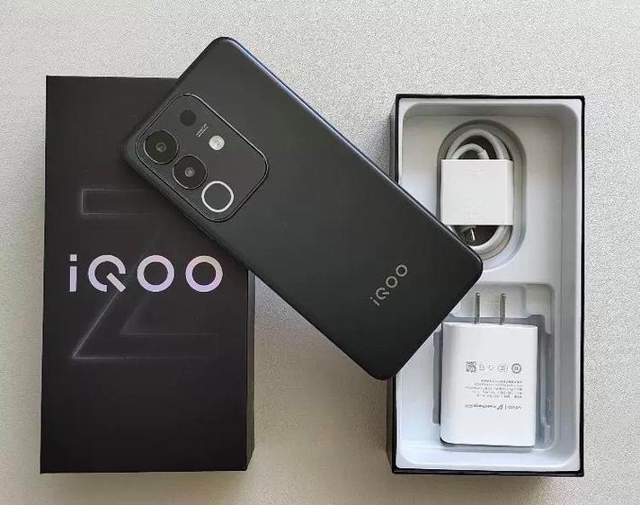 iqoo手机3000元左右推荐