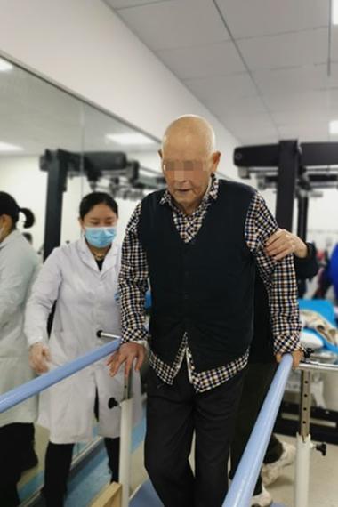 脑梗去康复中心有用吗