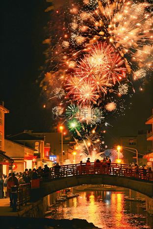 过年玩烟花