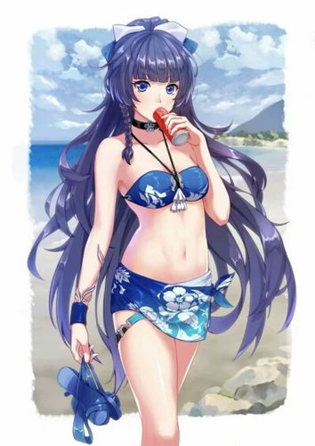 芽衣泳装