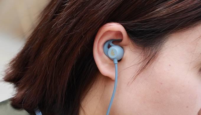 蓝牙入耳式耳机正确戴法截图3
