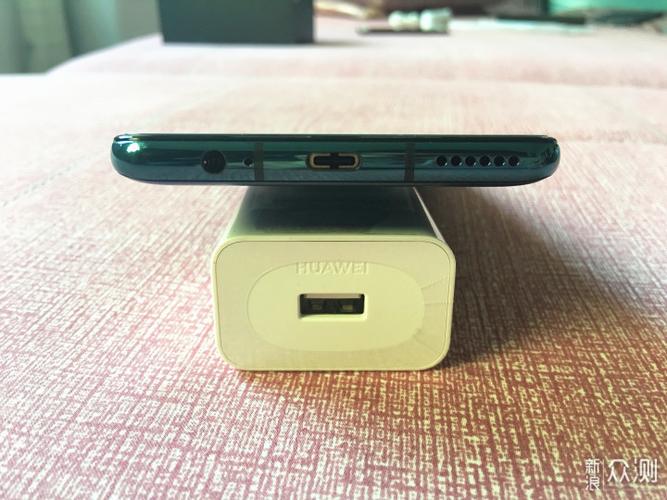 华为mate30充电口可以用耳机吗截图2