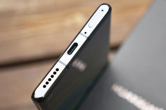 华为mate30充电口可以用耳机吗截图3