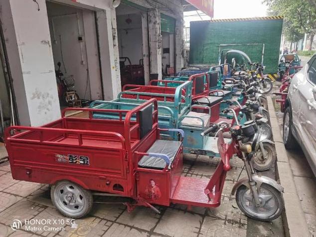 附近二手三轮车交易市场