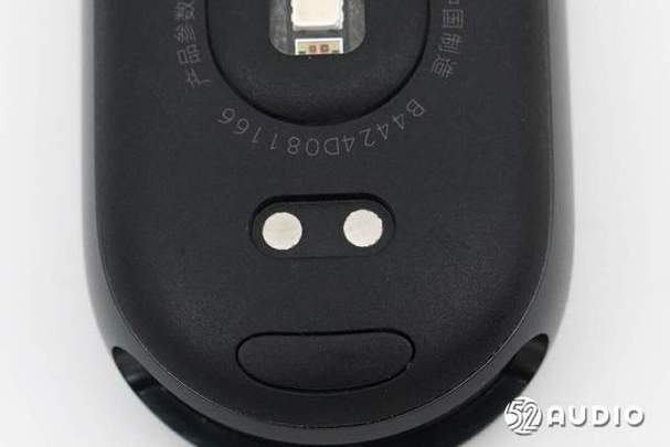 小米手环后背灯一直亮是什么意思