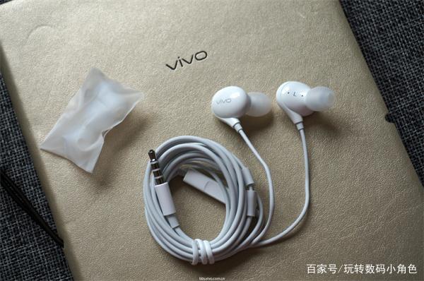 vivo耳机突然插不到底