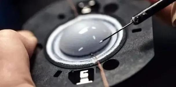 清理音箱喇叭灰尘