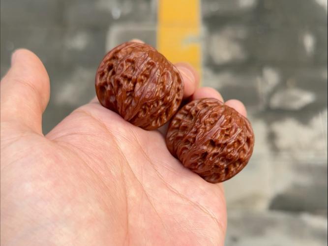 核桃盘玩100年的照片