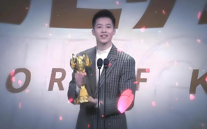 尴尬的铁根2026年最新视频