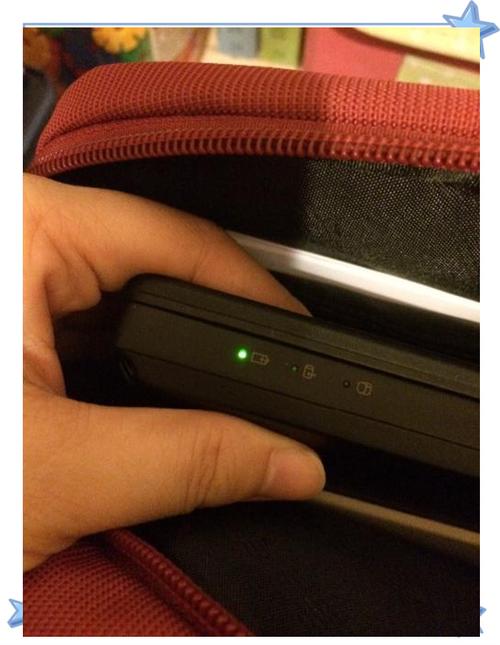 华硕笔记本不能开机电源灯亮