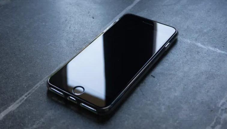 ios15 黑屏