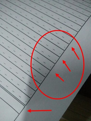 打印机打印出来表格不是直线