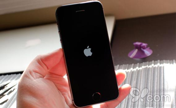 iphone7自动关机怎么回事
