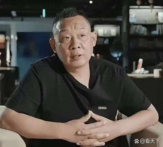 领导特别宠一个员工