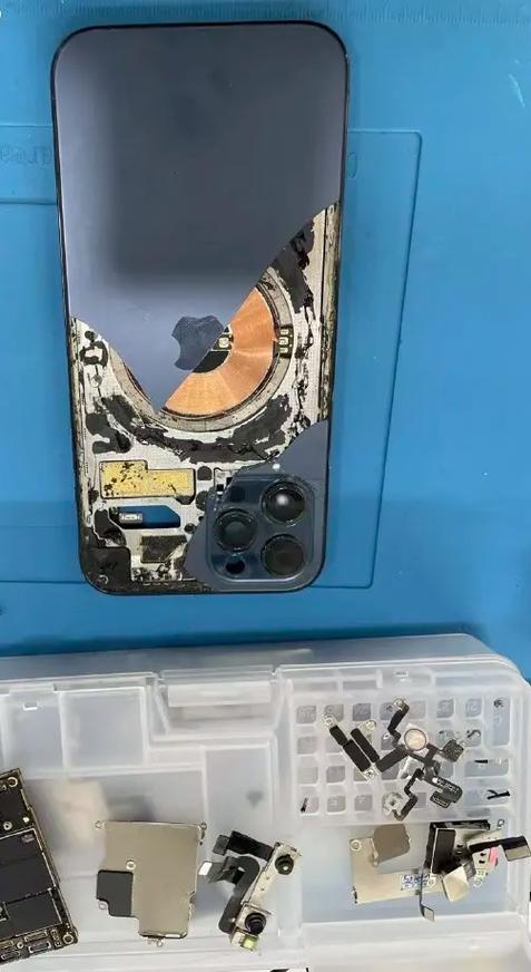 苹果后盖可以自己换吗