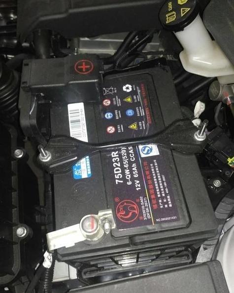 17款东风风光580电瓶型号