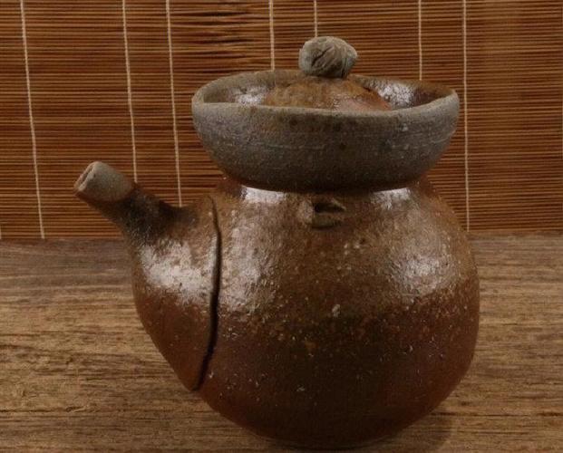 矿泉水瓶凹陷了怎么复原