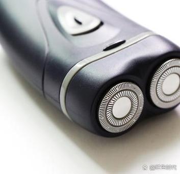 电动剃须刀很久不用充不了电