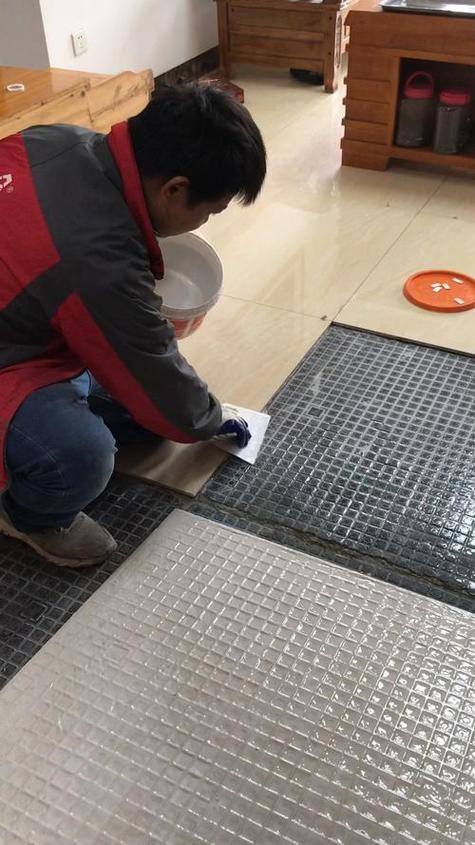 家里瓷砖空鼓的怎么维修?