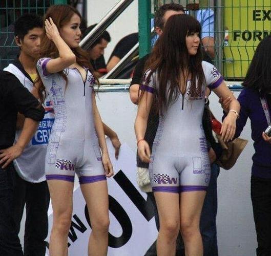 女人穿泳裤最尴尬的时候截图3