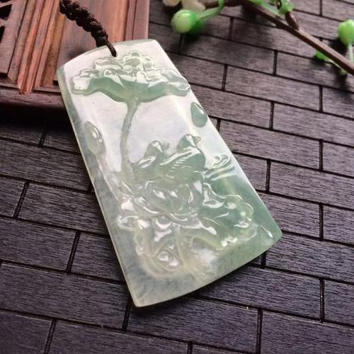 荷花翡翠直播间是正品吗
