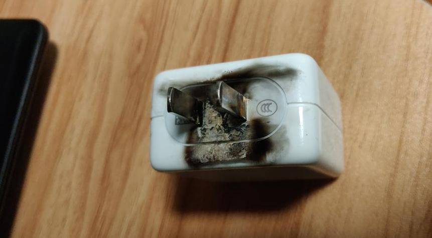 充电线烧焦了充电头有影响吗