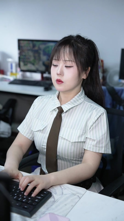 女生挖矿是紫薇吗