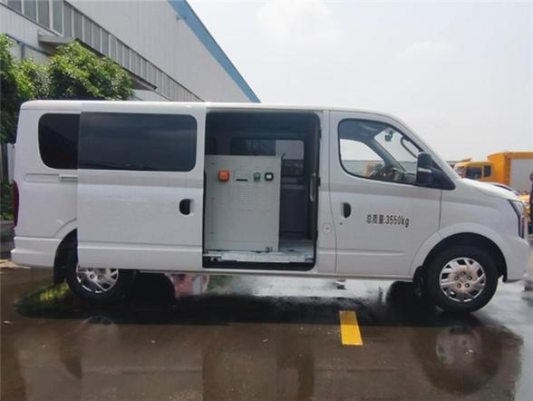 充电救援车