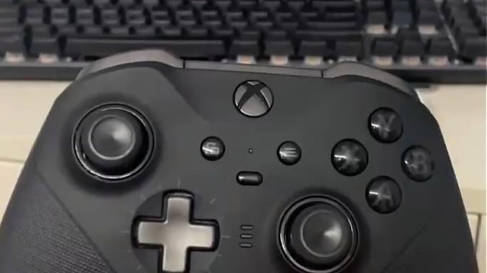 xbox无线手柄怎么插线