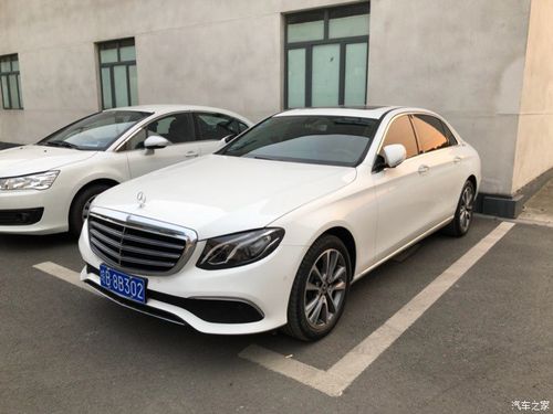 奔驰e300l白色