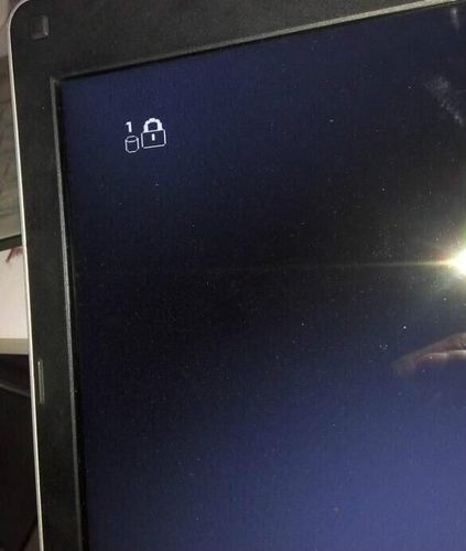 电脑老是锁定左上角一个图标