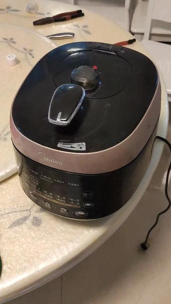 电压力锅拆盖视频