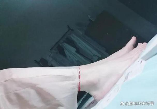 为什么脚上不能带红绳子