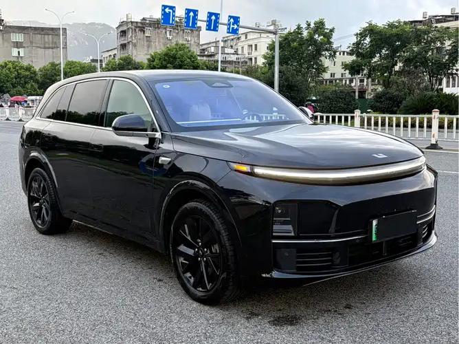 理想黑色字母