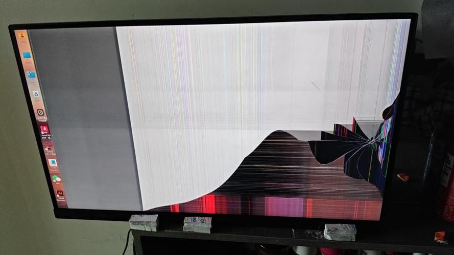 电脑显示器摔了有横纹