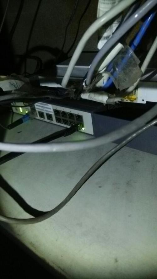 监控把网线拔了还能看见嘛