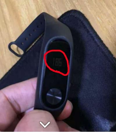 小米手环3亮度非常暗