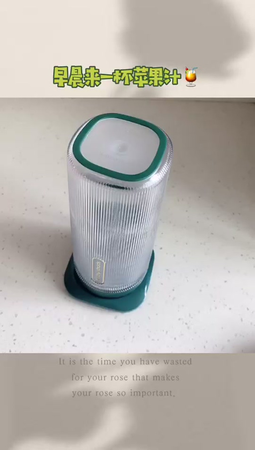 榨汁杯充电一直亮红灯