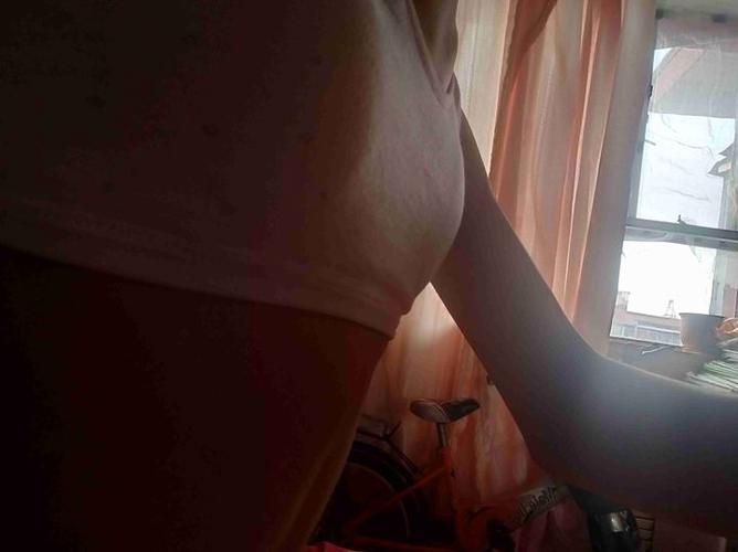 男生能不能穿女生的小背心